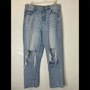 American Eagle Sz 12R Distressed Ripped Mom Jeans